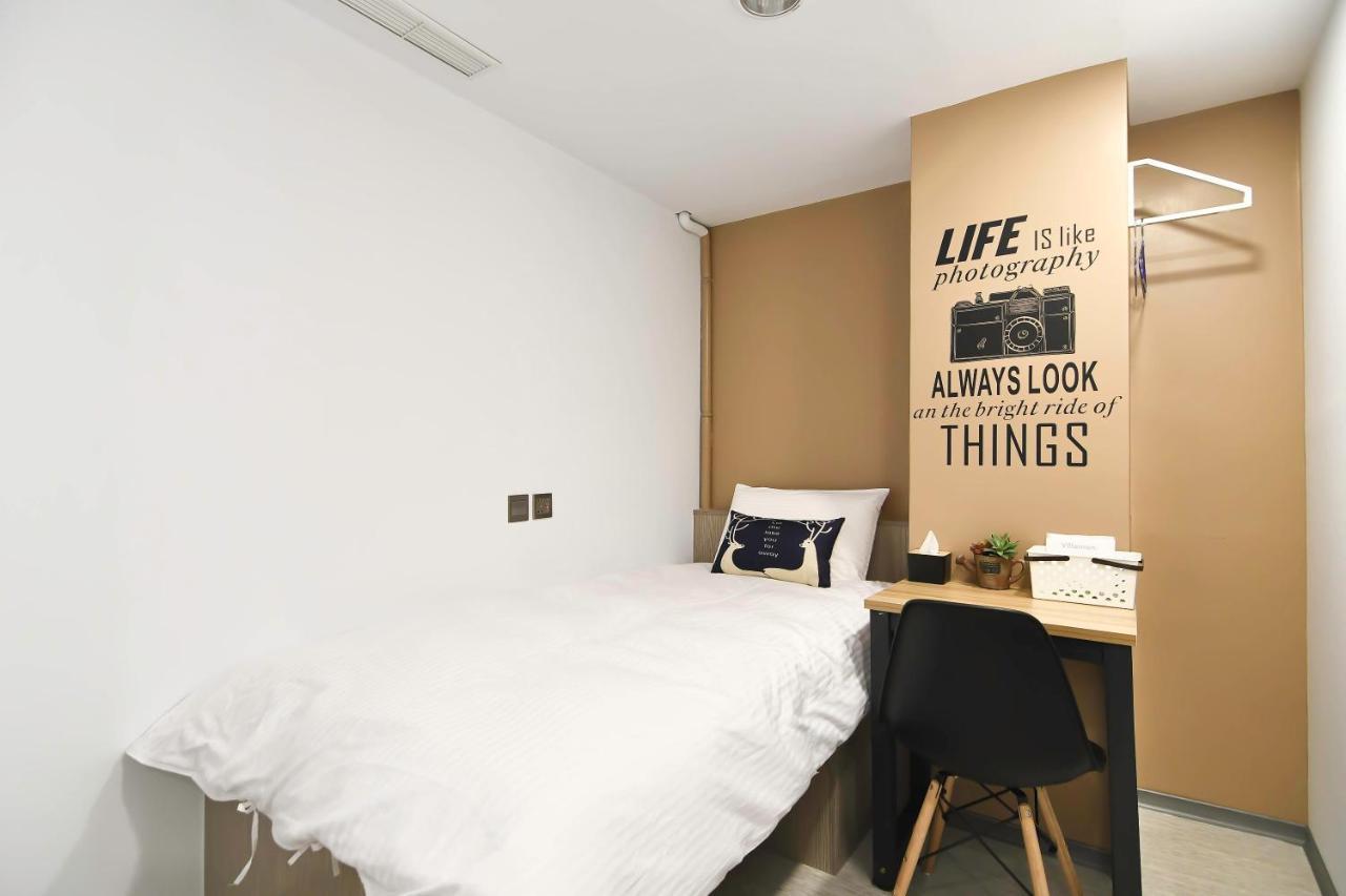 Flyinn Hostel Kao-siung Exteriér fotografie